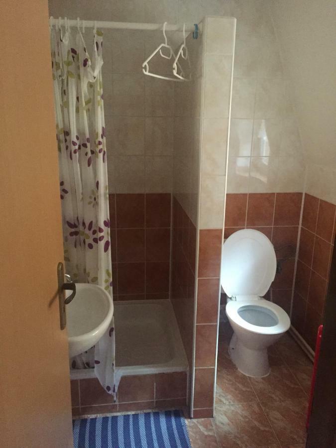 Apartmany Ingrid Bešeňová Eksteriør billede