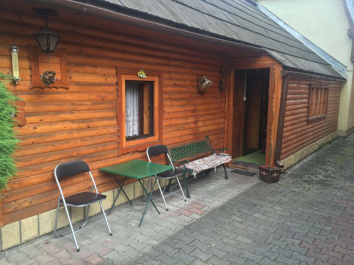 Apartmany Ingrid Bešeňová Eksteriør billede